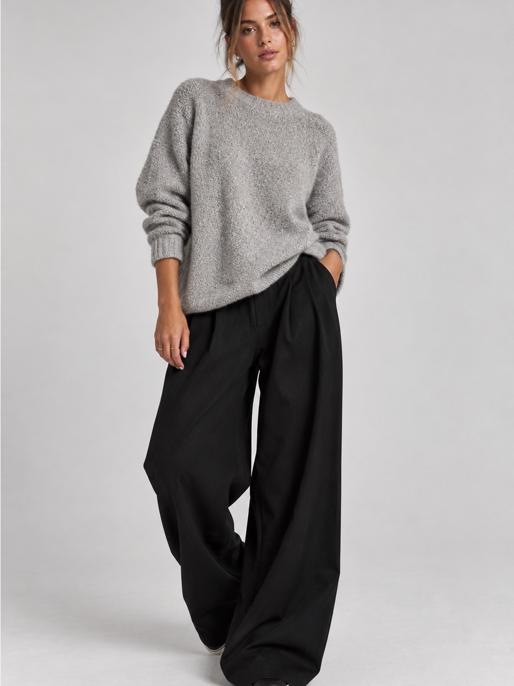NATURAL LIFE Relax Fit Grayish Tan Crew Neck Minimalist Sweater Sz Small